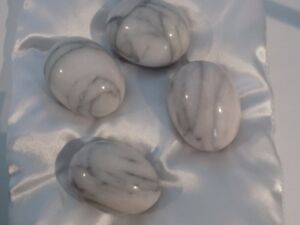 Natural Onyx Stone Polished Eggs Decor, Lot of 4 Grey