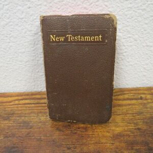 Vintage Millitary Pocket Bible The New Testament Franklin D. Roosevelt 1940's