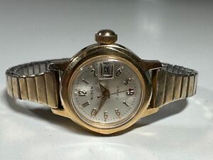Vintage Ladies Buren 17 Jewels Manual Watch, See Video