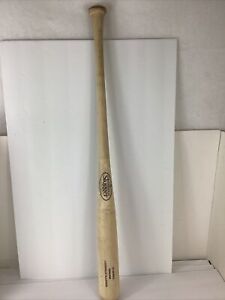 Louisville Slugger 3X Series MLB Genuine wood bat 33” X 30 Oz Baseball Bat