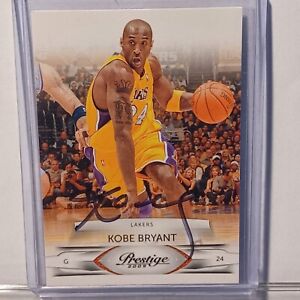 Lakers Kobe Bryant Signed Card Auto 2009 Panini Prestige Direct COA NBA