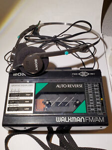 Vintage Sony Walkman WM-F18/F28 AM/FM Cassette 3 Band Graphic EQ. Tested Working