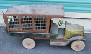 Antique Pressed Steel Railway Express Parcel Mail Toy Truck 24