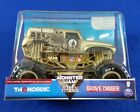 MONSTER JAM Steel Titans Exclusive GOLD GRAVE DIGGER 1:24 Scale Spin Master 2019