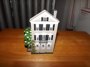 SHELIA'S COLLECTIBLE WOOD HOUSE 23 MEETING 2 SISTERS CHARLESTON SC USED 1997