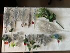 FANTASTIC LOT OF 22 PIECES OF FLORAL DECOR FOR THE HOLIDAY SEASON.