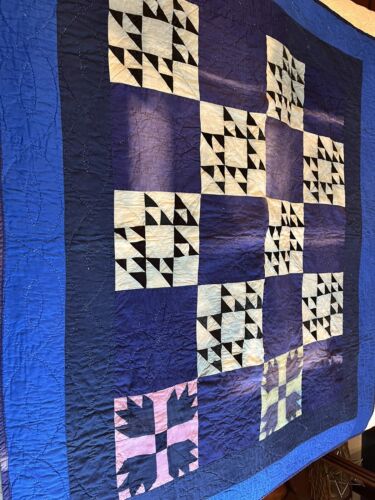 New ListingVintage Handmade Quilt Amish Flying Geese 47x54 Blue