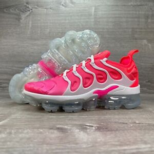 Nike VaporMax Plus Womens Size 6 Pink Blast White Athletic Shoes Sneakers Gym