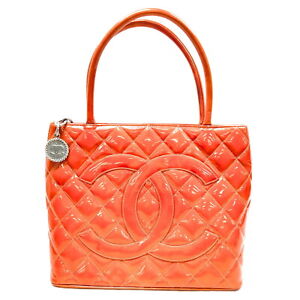 Chanel Tote Bag Reprint Patent Leather Oranges Patent Leather 3111373