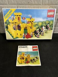 Rare Vintage LEGO Castle 6075 Yellow Castle Nearly Complete W/Box&Instructions