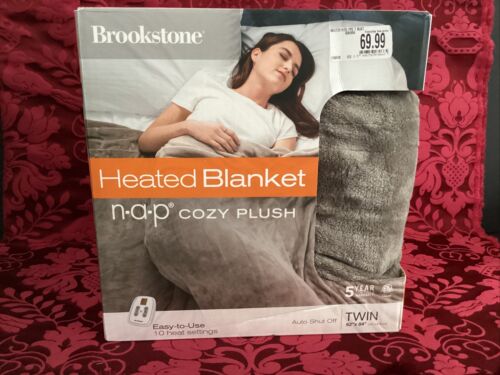 NEW IN BOX Brookstone N-A-P Cozy Plush Heated Blanket THROW Twin Light Gray