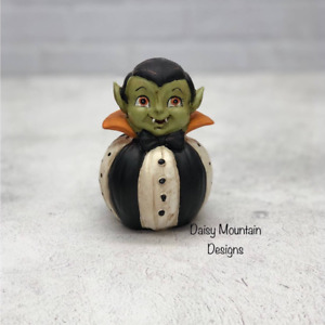 Johanna Parker Pumpkin Peep Dress Up Vampire Dracula Halloween Figure New