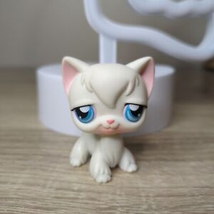 Littlest Pet Shop #9 White Angora Longhair Cat Blue Eyes Authentic LPS 2004