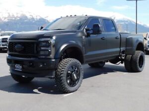 2023 Ford SUPER DUTY F-450 LIMITED