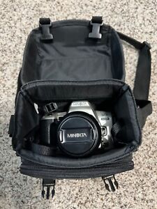 New ListingMinolta Maxxum Qtsi 35mm SLR Film Camera with 35-80 mm lens Kit with padded case