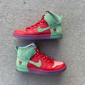 2021 Nike SB Dunk High Strawberry Cough - Size 9.5