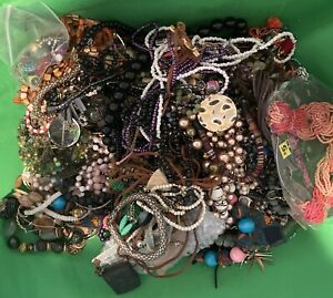 10 LBS SCRAP Broken Junk Jewelry Lot Craft Harvest Repurpose salvage VTG-Now #2