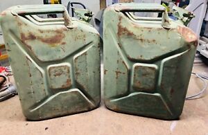 New Listing1986 West Germany German Military Kraftstoff 20 liter 5 Gal Jerry Can Pair