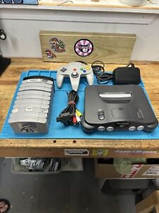 New ListingNintendo 64 N64 Console Bundle 1 OEM Controller - 11 Games -Tested, All Cords