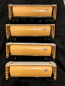 Four MTH Chicago NorthWestern Three Bay cylindrical Hoppers