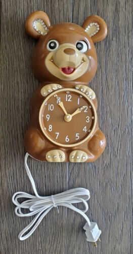RARE! Vintage Electric Kit Cat Clock Tan Jeweled K.T. BEAR - No Tail - Near Mint