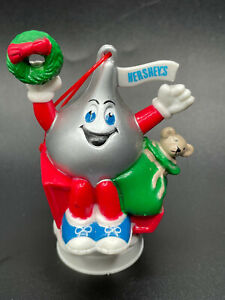 Hershey's Kiss as Santa Toybag Wreath Teddy Bear Christmas Ornament 1994/1995