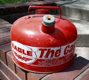 Vintage- Eagle The Gasser 2.5 Gallon Metal Gas Can  Made In USA M-2 1/2