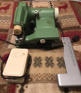 Vintage JUKI Baby Blindstitch CM-606 Industrial Sewing Machine WORKS