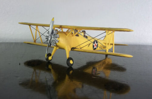 BUILT 1/72 CLASSIC WWII US NAVY BOEING/STEARMAN PT-17 PRIMARY TRAINER 1938-41