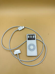 Apple iPod Nano 1st Generation A1137 - White (2gb)