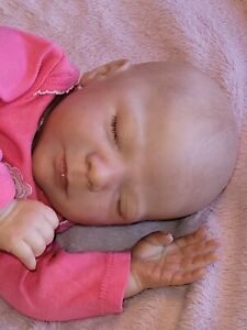 Reborn Baby Rebekah! Precious hand made reborn doll.  Approximately 5 lbs. 19 in