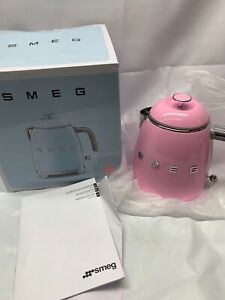 SMEG Electric Kettle - Pink  KLF05PKUS-120V  60 Hz 1400W *New-Box Damage