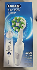 Oral B Pro 1000 Cross-Action Braun Rechargeable Power Toothbrush. NEW BOX.