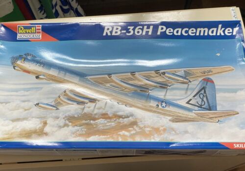 Revell RB-36H Peacemaker 1:72 Scale #85-5710 Open Box