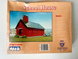 IHC #4104 HO Scale School House Building Kit- NOS