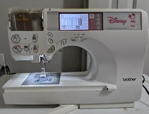 Brother SE-270D Computerized DISNEY Sewing Embroidery Machine + Pedal *READ*