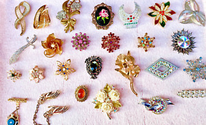 Vintage 26 Rhinestone brooch pin lot ALL EXCELLENT flower enamel Estate