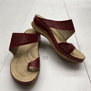 Red Bohemian Hollow Wedge Flip-Finger Sandals Women’s Size 9 NEW