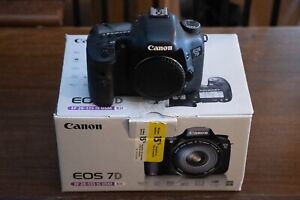 Canon 7D Package with flashes and other goodies