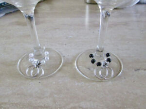WINE GLASS CHARMS BRIDE GROOM,SET 2,DRINK,PARTY FAVOR,BRIDESMAID GIFT,WEDDING,