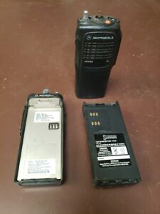 Lot Of 2 Motorola HT750 Portable Radios. UHF R1 4 CHANNEL 4 WATT 403-470 MHZ