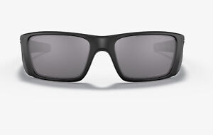 Oakley Men’s Fuel Cells Sunglasses Polarized Lens Black Matt Frame