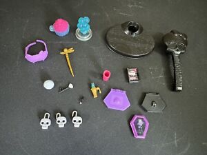 Monster High Miscellaneous Accessories / Props - See Pictures