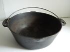 New ListingVintage Cast Iron Bean Pot with Handle Dutch Oven NO 8-B(7) 10-1/4 in