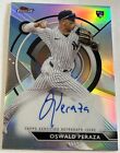 2023 TOPPS FINEST OSWALD PERAZA RC REFRACTOR AUTO NEW YORK YANKEES MW4