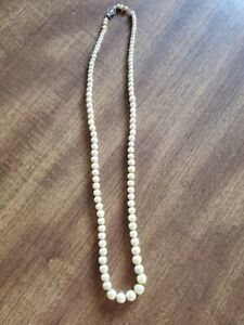Faux Pearl Coated Beads 21 Inch Necklace Vintage Graduated Size Beads
