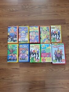 The Wiggles Lot of 10 VHS Videos Clamshell Cases Wake Up Space Dancing