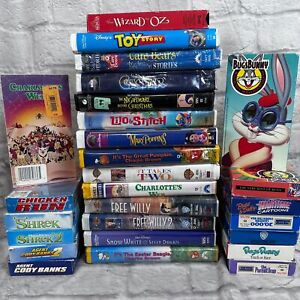 Lot Of 27 VHS Kid's Movies Nightmare Before Christmas Free Willy Toy Story Shrek