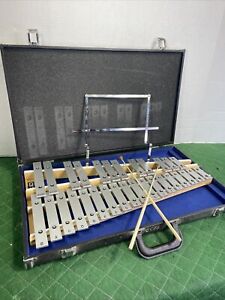 CB700 Student Percussion 30 Note, Bell Kit w/ Hard Case & Mallets