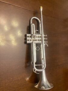 Yamaha Allegro YTR5335G Silver Trumpet with Case and Gold Plated Mouthpiece